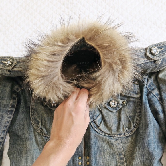 Gizia Denim Coat w/ real fur - Picture 10 of 15